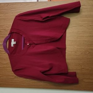 Burgundy split front crop